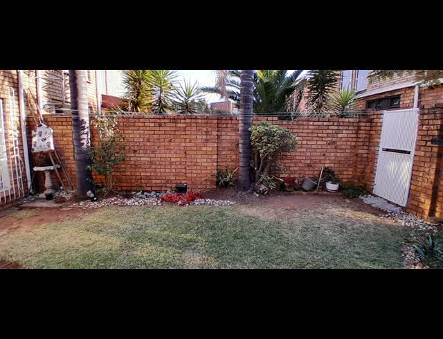 2 BEDROOM SECTIONAL TITLE FOR SALE IN BENONI CENTRAL